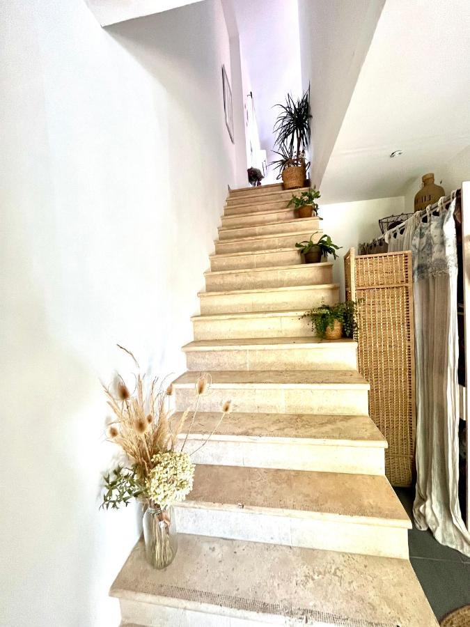 Loft Atypique Au Milieu Des Champs Apartment Tourrettes Bagian luar foto